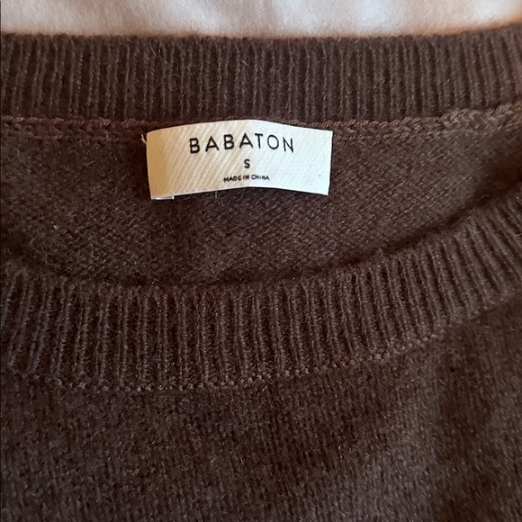Aritzia Babaton Luxe Brown Cashmere Session Sweater. Size Small. - Picture 10 of 16